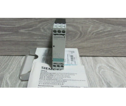 Siemens 3UG4511-1AP20 relay monitoring phase sequence 1pcs #D7809#