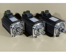 YASKAWA SERVO MOTOR SGMSH-40ACA61 1 Pcs #SV1362#