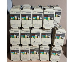 OMRON YASKAWA CIMR-J7AZ20P4 VS mini J7 frequency converter 0,55kW 1 Pcs